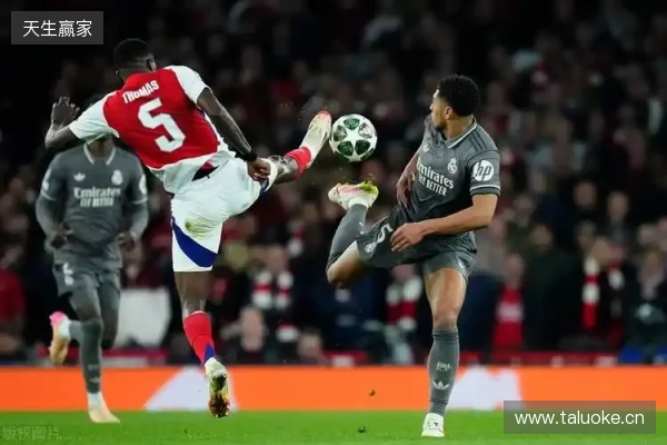 早报:领跑继续!阿森纳3-2逆转樱桃;巴萨2-0西班牙人 早报:领跑继续!阿森纳3-2逆转樱桃;巴萨2-0西班牙人