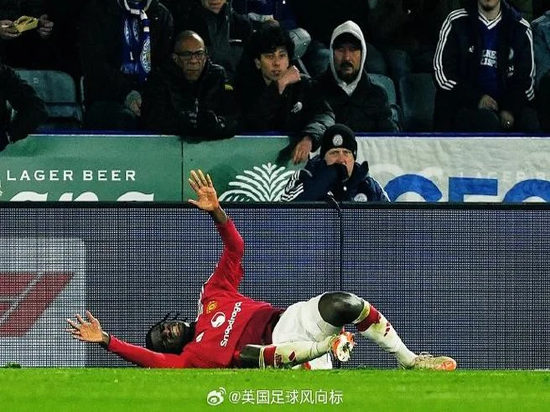 曼联女足签下伦德奎斯特，在采访视频中不小心泄露了另一引援