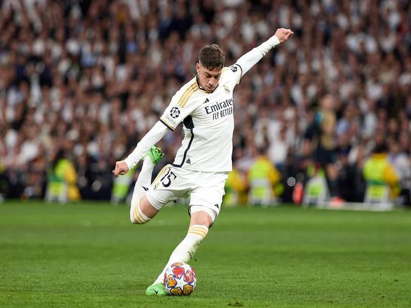 阿斯:巴尔韦德仅恢复部分训练,仍需评估能否出战毕巴
